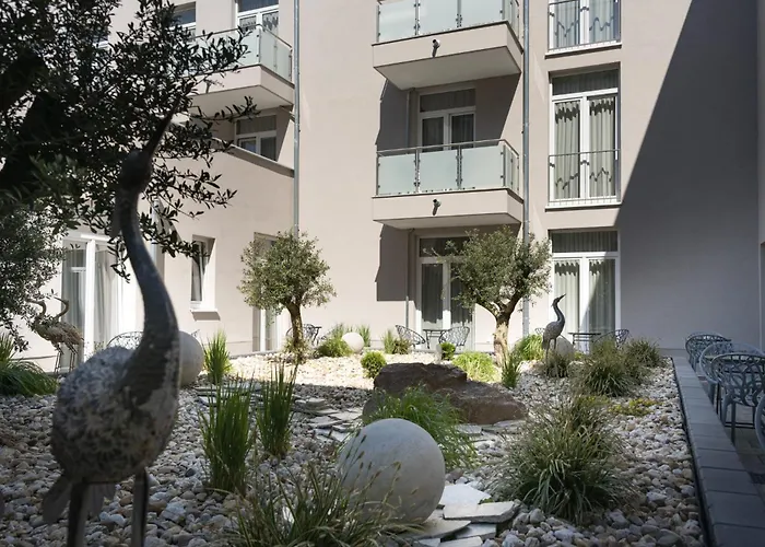 Atrium Ξενοδοχείο με διαμερίσματα 4*