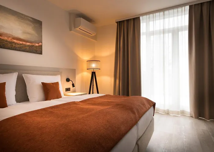 Ξενοδοχείο με διαμερίσματα Atrium 4*